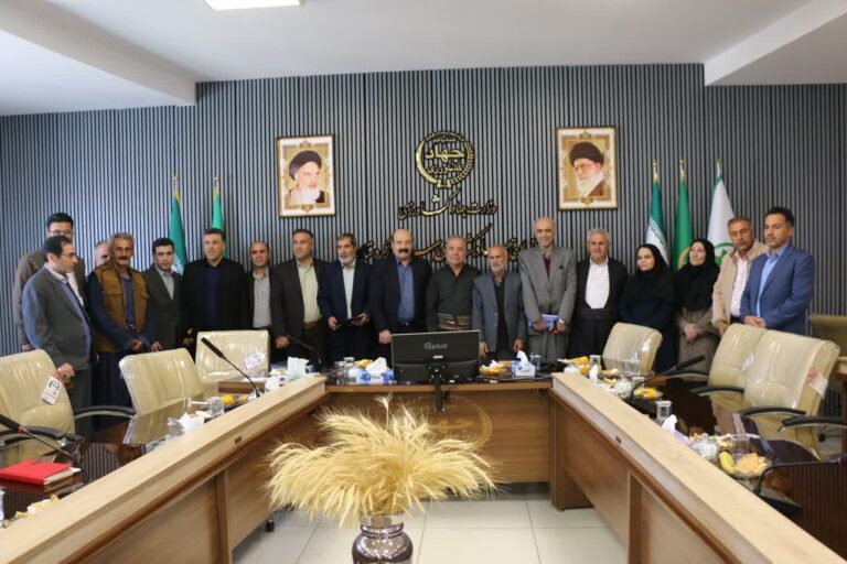 برگزاری نشست تخصصی جهاد کشاورزی کردستان با محوریت توسعه و فناوری در بخش کشاورزی و تقویت مشارکت بخش خصوصی با محوریت اتاق اصناف کشاورزی ایران
